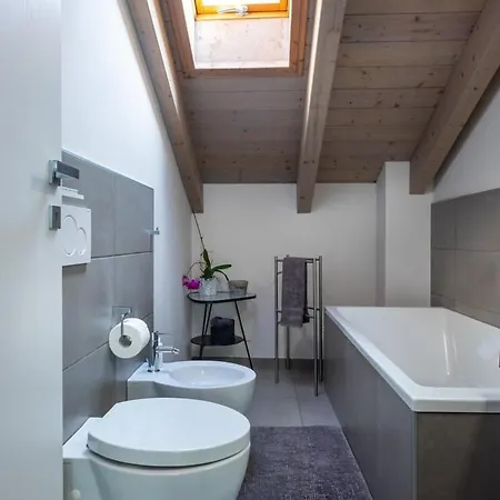 Maggiore Apartament Lesa